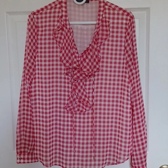 Tommy Hilfiger red and white gingum blouse/top.Large EUC - Picture 1 of 8